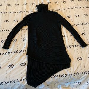 Asymmetrical Black Express Sweater ❄️